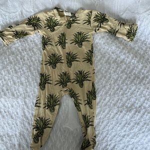 Kate Quinn newborn onesie - never worn